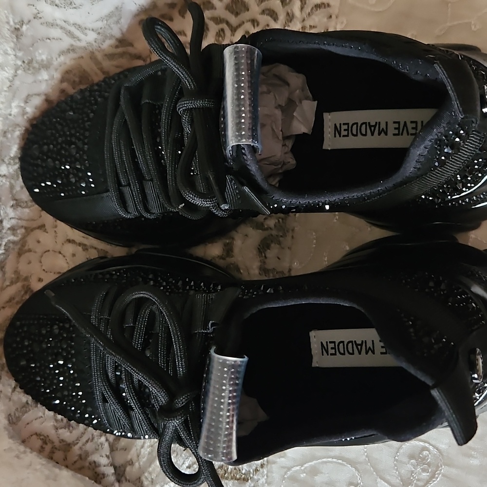 Steve Madden Black Rhinestones Sneakers - SIZE 5.5 - Picture 11 of 11